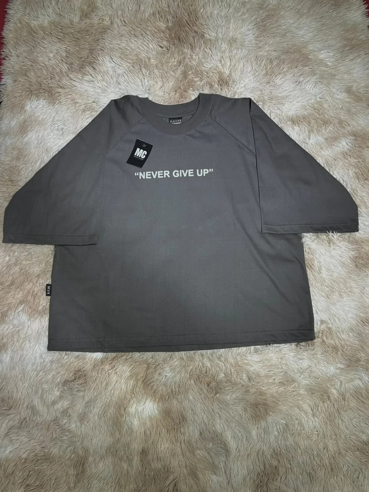 Remera Never Give Up
