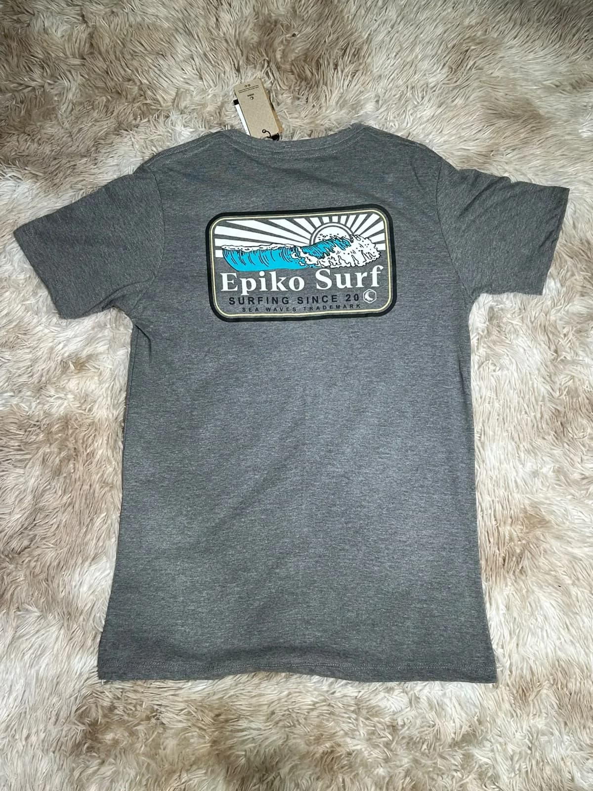 Remera Epiko Surf, vista 2