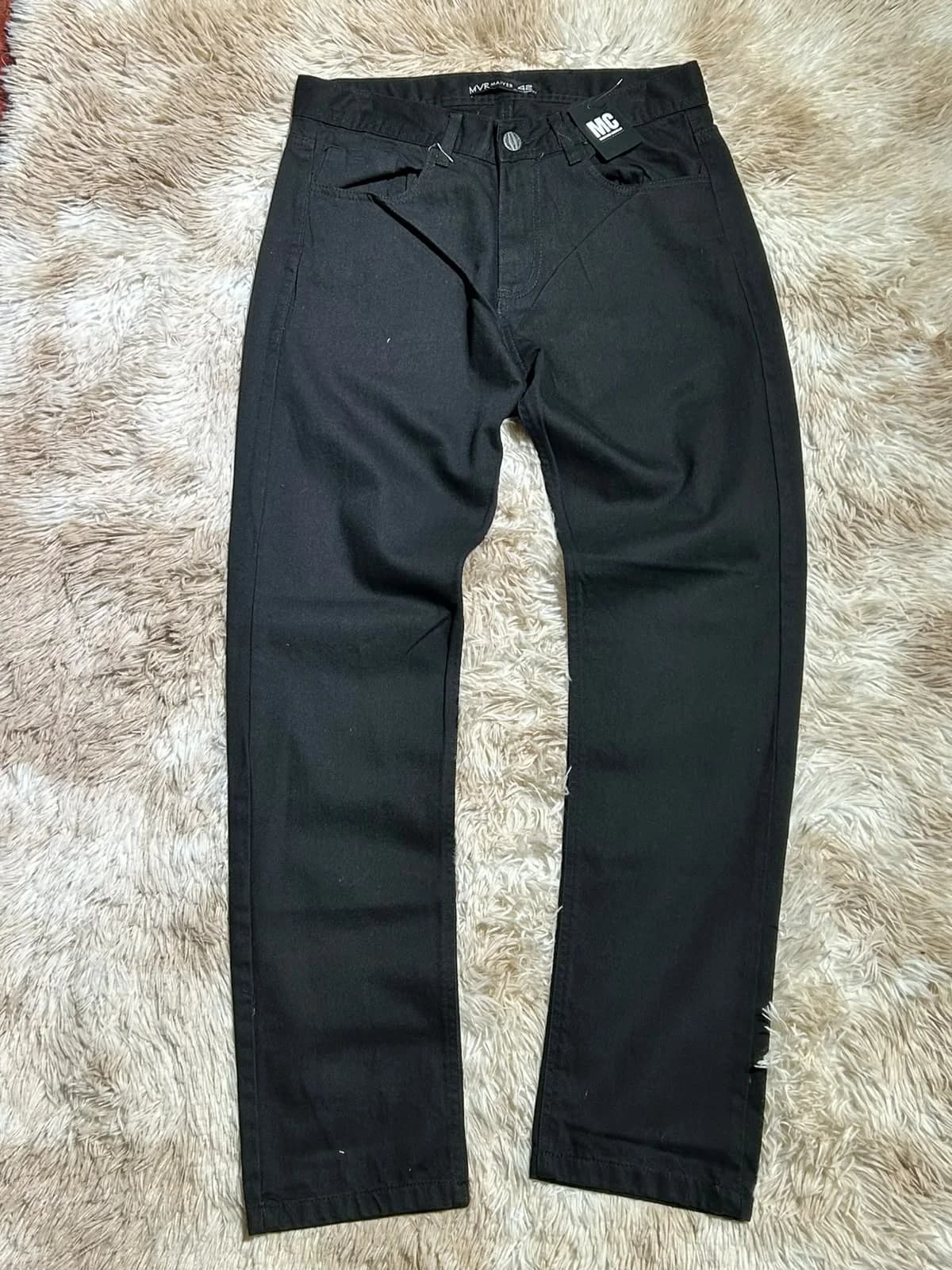 Pantalón Cargo Negro